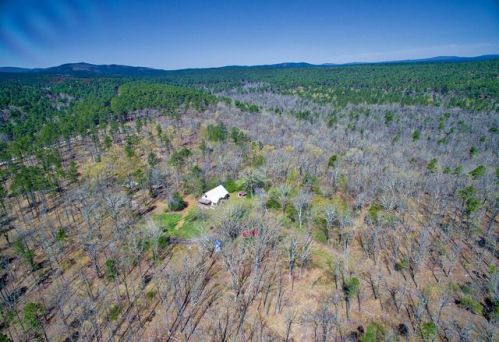 9190 Johnson Creek Rd, Boles, AR 72926-8713