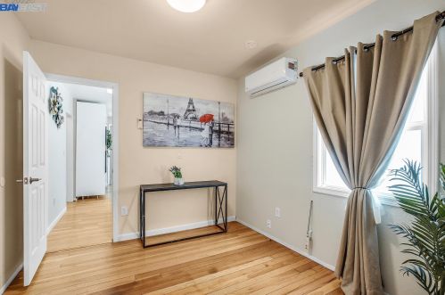 1567 Plaza Dr, San Leandro CA  94578-1968 exterior