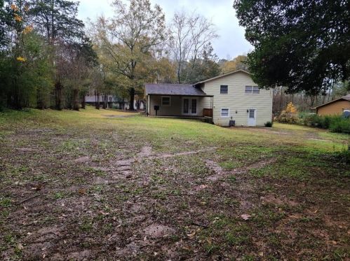 910 Dawn Ct, Conyers GA  30094-2712 exterior