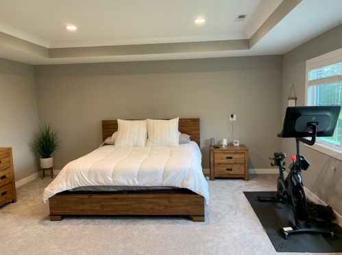 516 64th St, Willowbrook IL  60527-1812 exterior