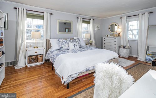 193 Cherry Vly Rd, Princeton NJ  08540-7681 exterior