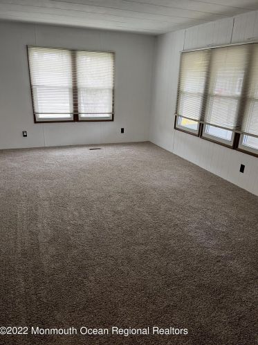 2 Eagle Rd, Jackson Twp, NJ 08527-3528