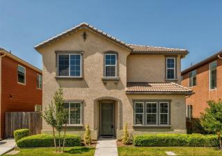 4367 Artemisa Dr, Fresno, CA 93722-6453