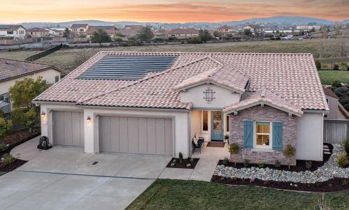 223 Almond Ridge Ct, Folsom, CA 95762-9555
