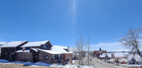 904 Harrison Ave, Leadville, CO 80461-3321
