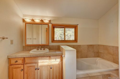 7136 Aspen Meadow Dr, Lakewood CO 80439 exterior