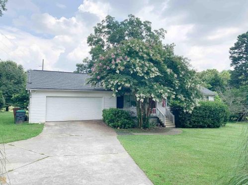 165 Dodgen Rd, Hampton, GA 30228-2006