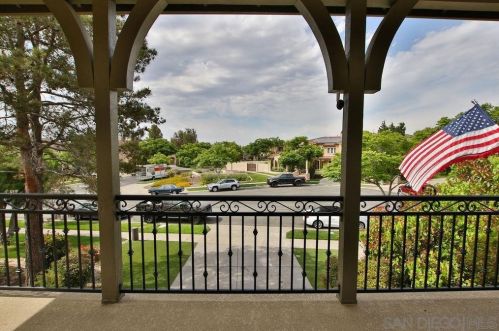 845 Aspen Glen Rd, Chula Vista CA  91914-2520 exterior