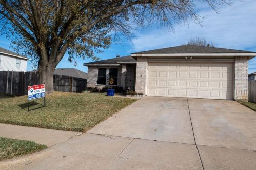 4256 Gray Fox Dr, Fort Worth TX  76123-2544 exterior