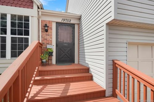 19752 Dartmouth Pl, Aurora, CO 80013-4320
