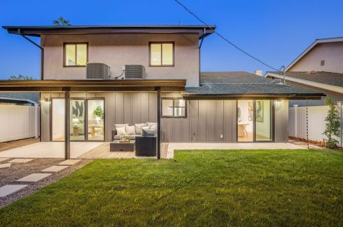 5243 Fulton Ave, Van Nuys CA  91401-5906 exterior