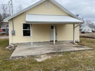 309 3rd St, Auburn, MO 63343-1320