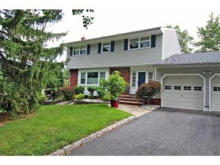 505 Wakefield Dr, Metuchen, NJ 08840-1625