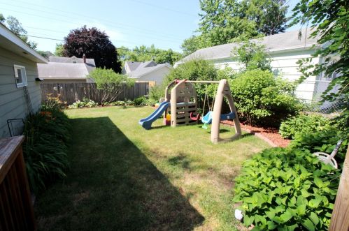 758 Idaho Ave, Saint Paul MN  55106-1049 exterior