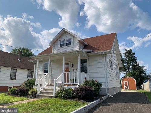 249 Fernwood Ave, Burlington, NJ 08016-2506