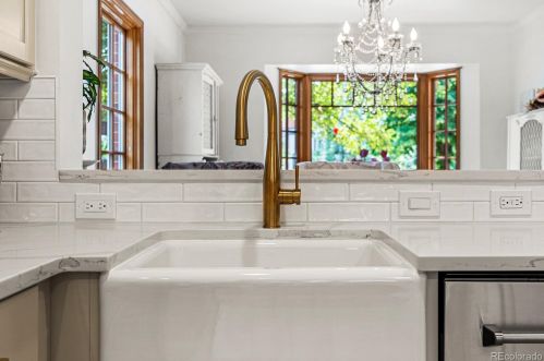 1066 Bonnie Brae Blvd, Denver CO  80209-5135 exterior