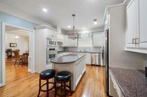 28 Wedgewood Blvd, Conroe TX  77304-1349 exterior