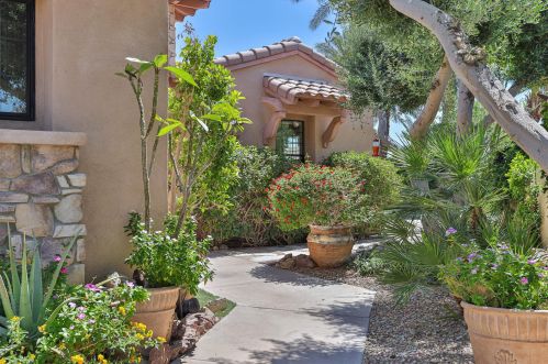 47750 Caleo Bay Dr, La Quinta, CA 92253-6351