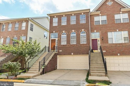 2618 Tarleton Corner Dr, Herndon, VA 20171-4498