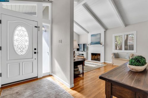 3707 Sheridan Ct, Concord CA  94518-1627 exterior