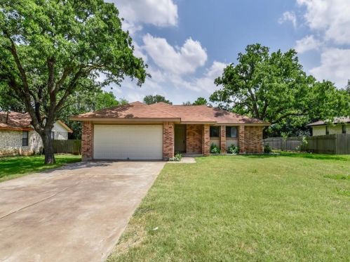506 Lakeway Dr, Georgetown, TX 78628-2842