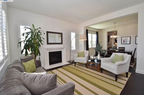 1626 Terracina Dr, Pleasanton, CA 94568-4233