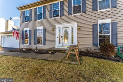 9 Young Branch Dr, Middletown, MD 21769-8137