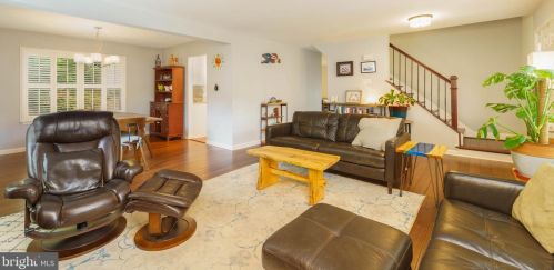 6224 Capella Ave, Springfield VA  22015-3218 exterior