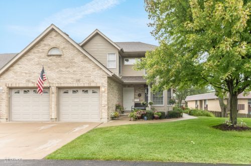 143 Mclaren Dr, Sycamore IL  60178-2256 exterior
