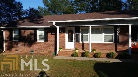 824 Whispering Pines Dr, Toccoa, GA 30577-8154