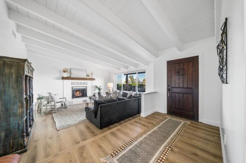 39386 Chaparral Dr, Temecula CA  92592-8822 exterior