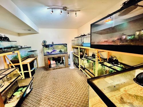 1985 Oakland Way, Aurora CO 80014-1108 exterior