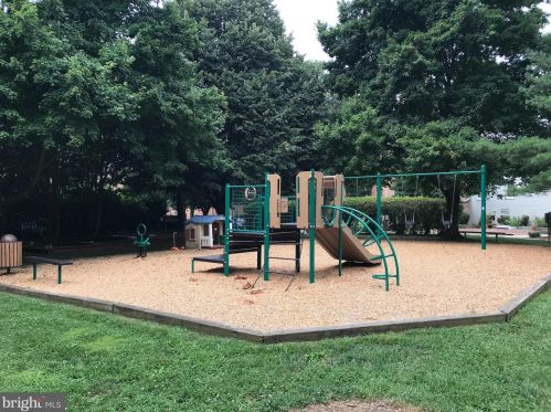 2217 Washington Ave, Silver Spring MD  20910-2626 exterior