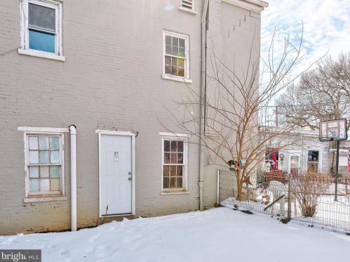 236 Ross St, Lancaster PA  17602-1940 exterior