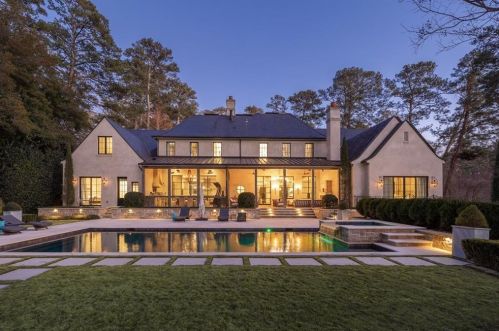 3994 Emma Ln, Atlanta GA  30342-3835 exterior