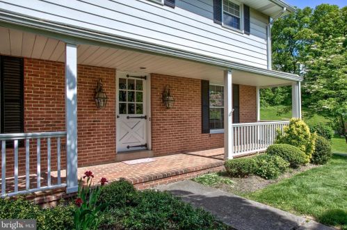 2679 Beech Ln, Lancaster, PA 17601-2267