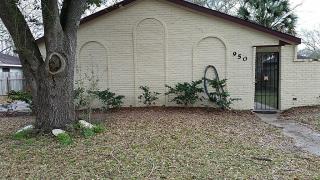 950 Festival Dr, Houston TX  77062-4325 exterior