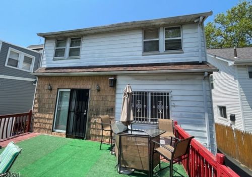 170 17th St, Bloomfield, NJ 07003-5817