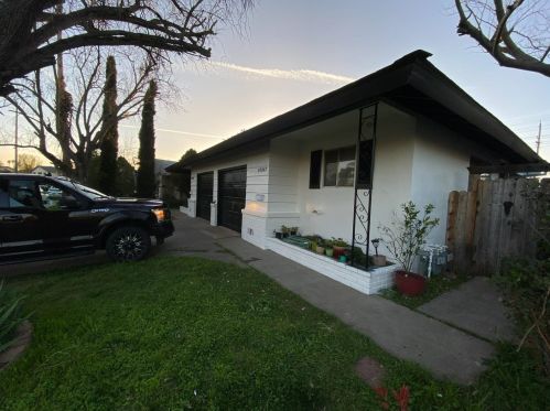 10365 Mills Tower Dr, Rancho Cordova, CA 95670-5444