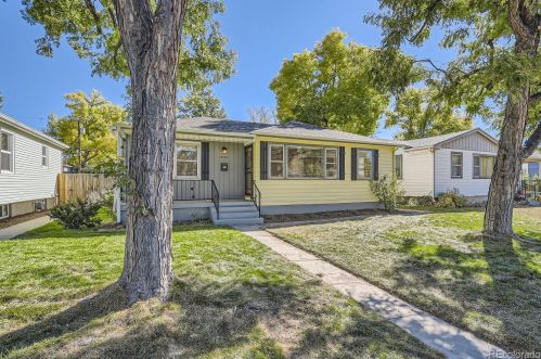 3134 Emerson St, Englewood, CO 80113-2821