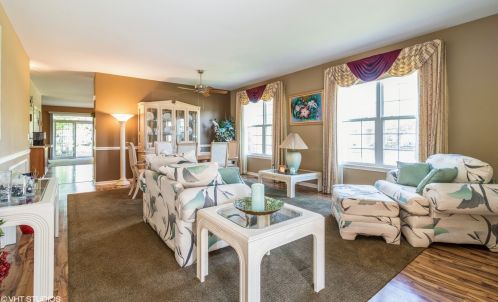 16006 Carillon Lakes Ct, Joliet, IL 60403-1511