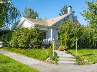 4033 26 St, Portland OR  97202-3911 exterior