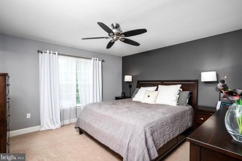 80 Clearview Ave, Trenton NJ  08619-1216 exterior