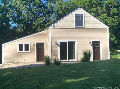 46 East St, Morris, CT 06763-1802
