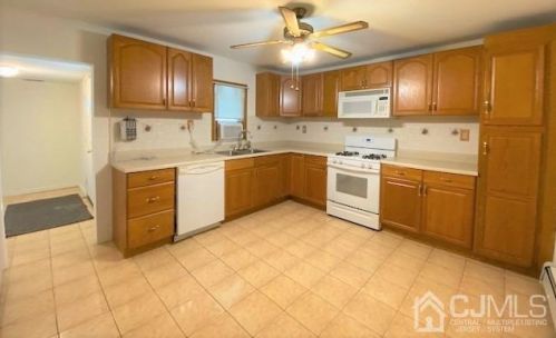 400 Hudson Blvd, Avenel, NJ 07001-1311