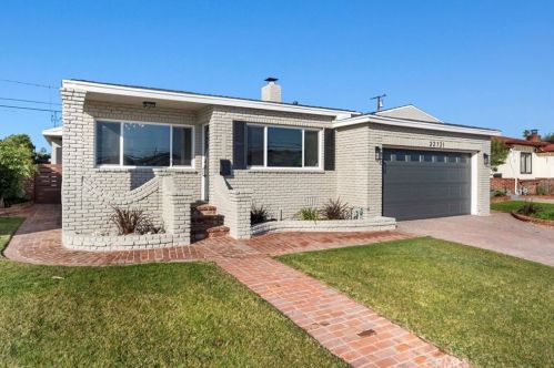 22721 Ladeene Ave, Torrance CA  90505-3440 exterior