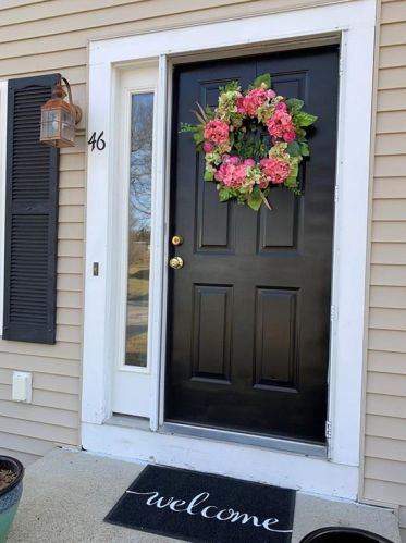 46 Hibiscus Ln, Warwick, RI 02886-9125