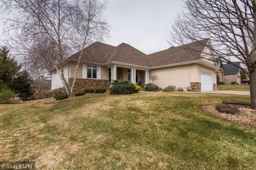 2470 Timber View Dr, Hastings, MN 55033-8578