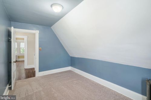 409 Warwick Rd, Tavistock NJ 08033-3829 exterior