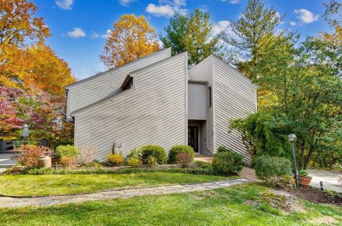 10790 Deerfield Rd, Cincinnati OH  45242-4237 exterior